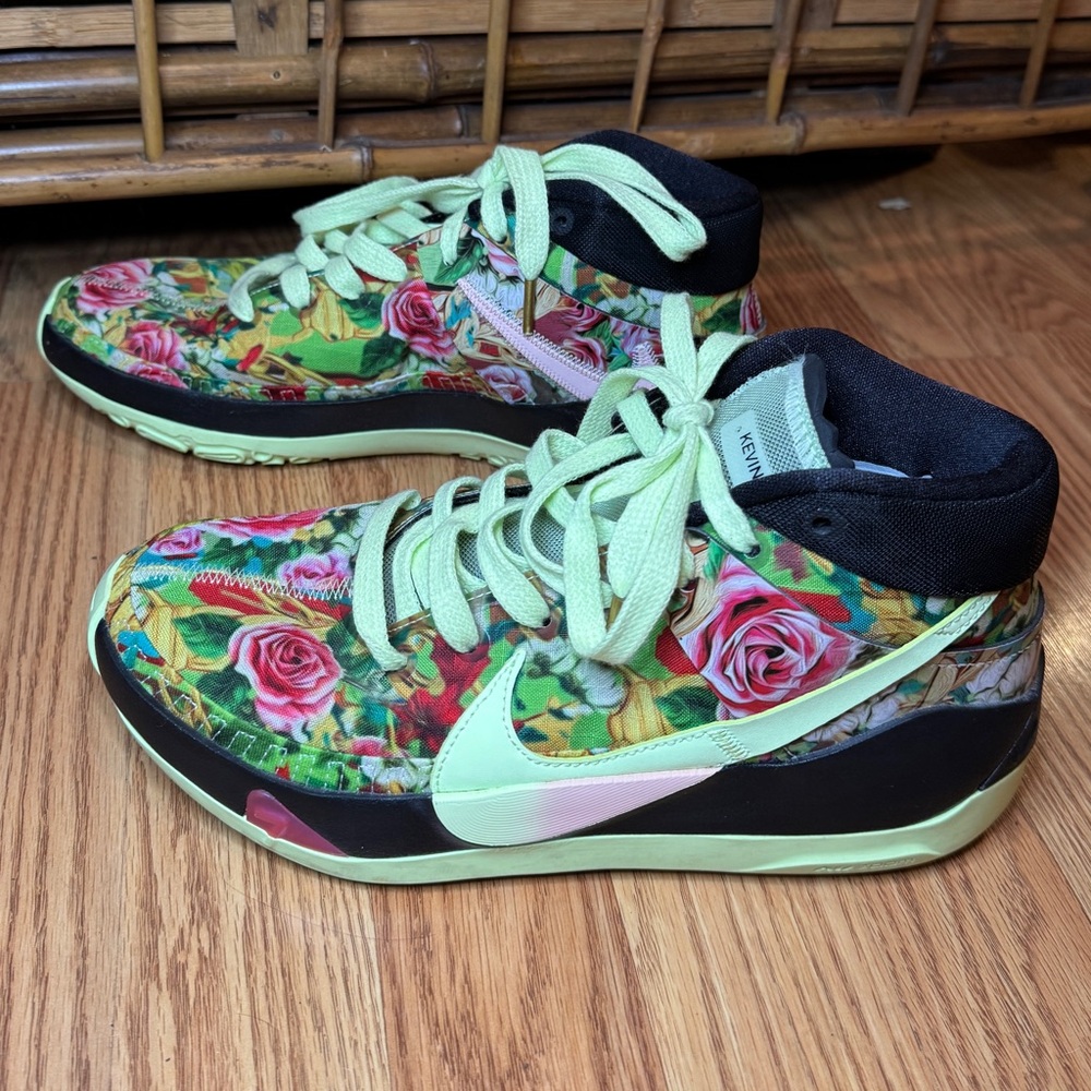 Kevin Durant Air Zoom Flowers Funk 2k20 Size 7M / 8.5W C19948 601 - Picture 5 of 10